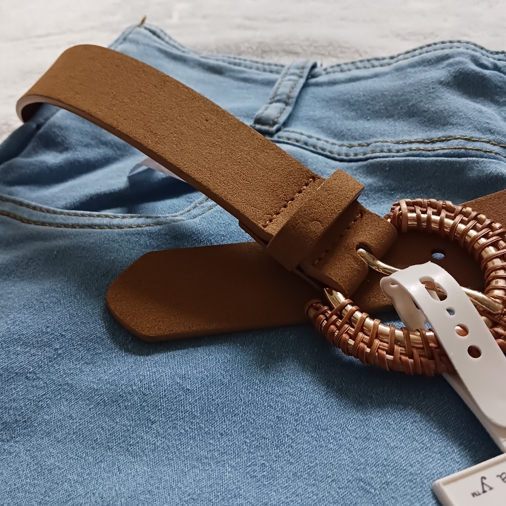 A New Day • Women's Raffia Buckle Faux Suede Size Small Beige Accent Belt